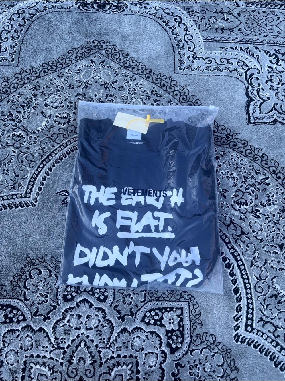 VETEMENTS - Picture 5 of 5